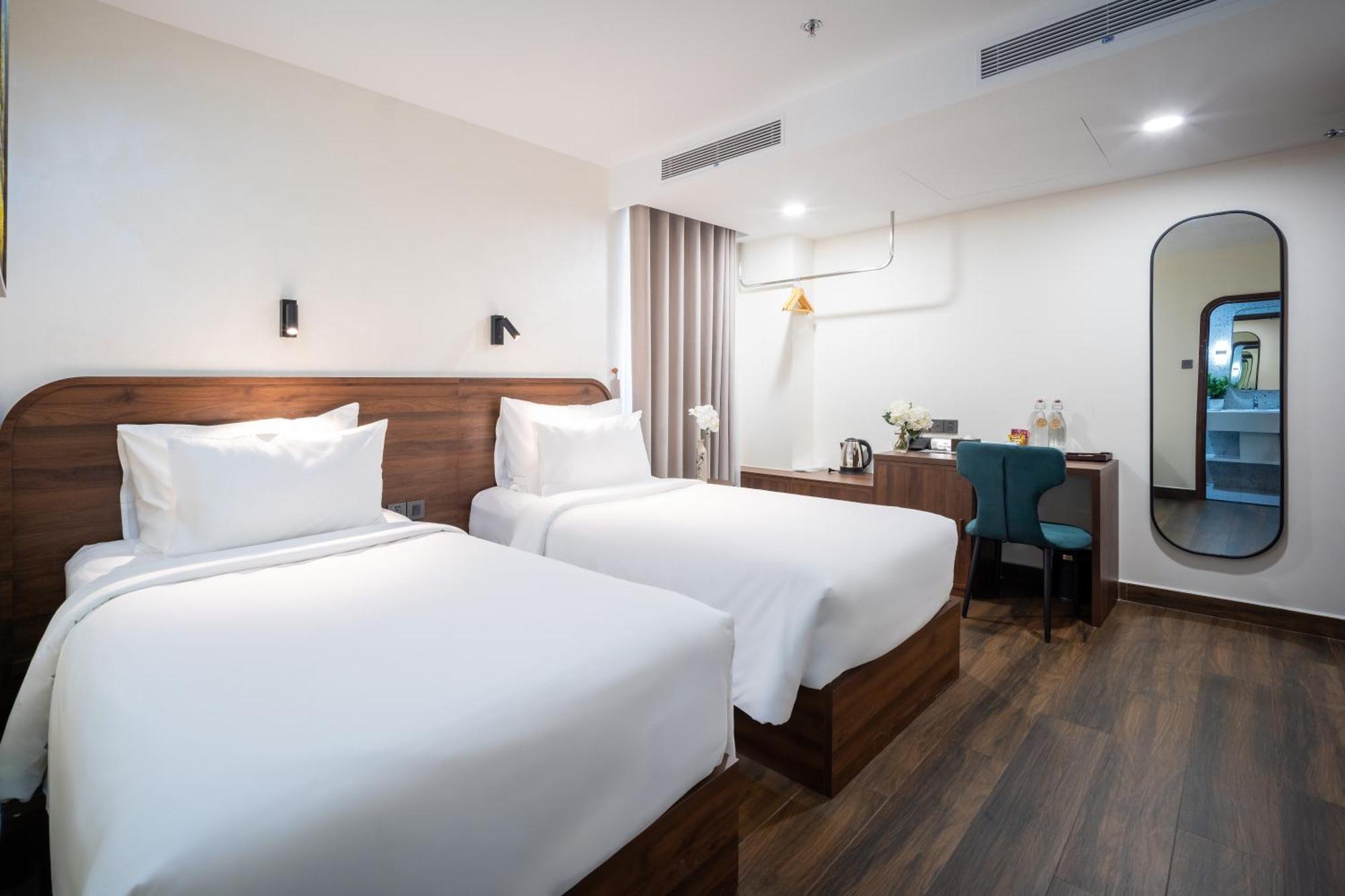Hato Saigon Boutique Hotel & Rooftop Ho Chi Minh-staden Exteriör bild