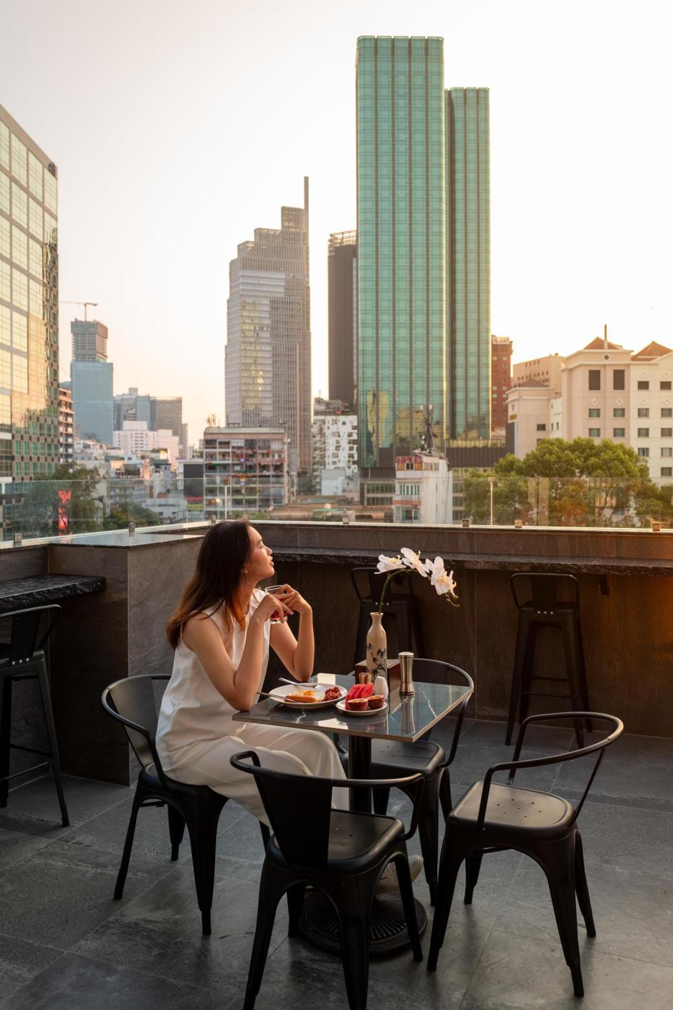 Hato Saigon Boutique Hotel & Rooftop Ho Chi Minh-staden Exteriör bild